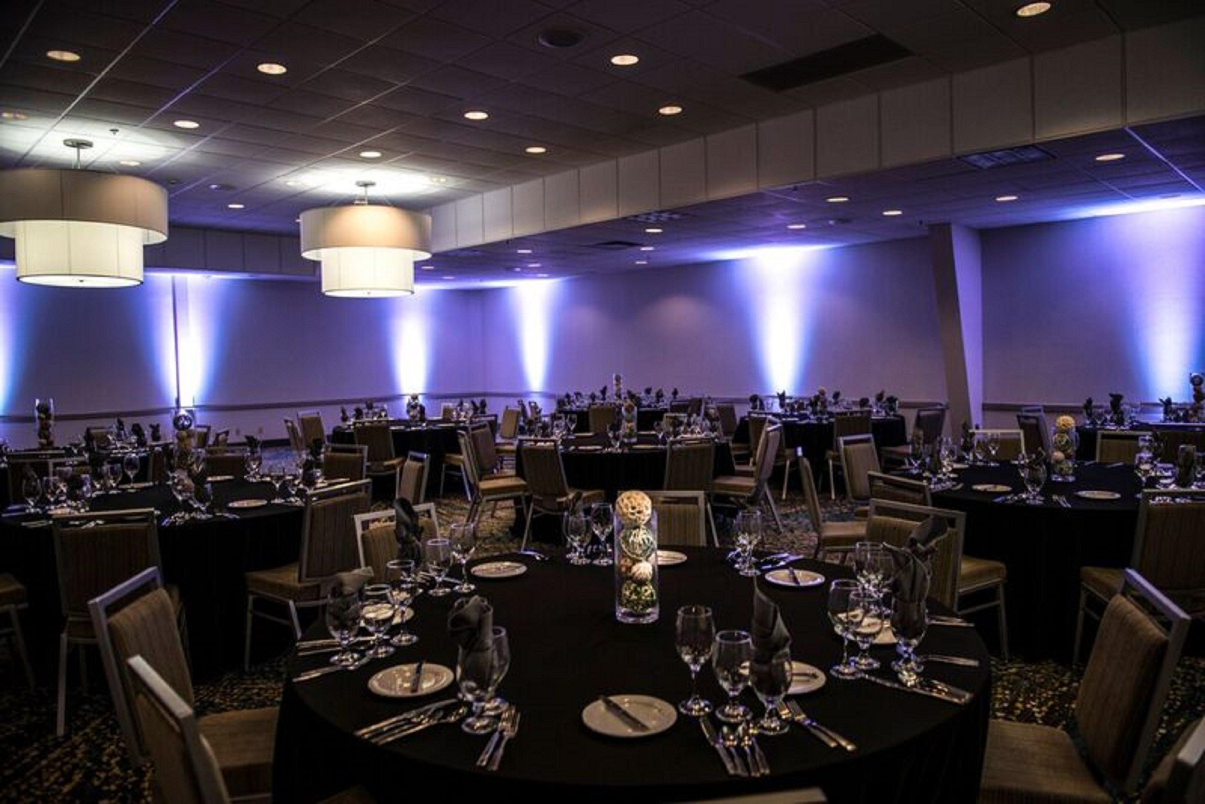 Holiday Inn Little Rock-Airport-Conference Center By Ihg Екстериор снимка