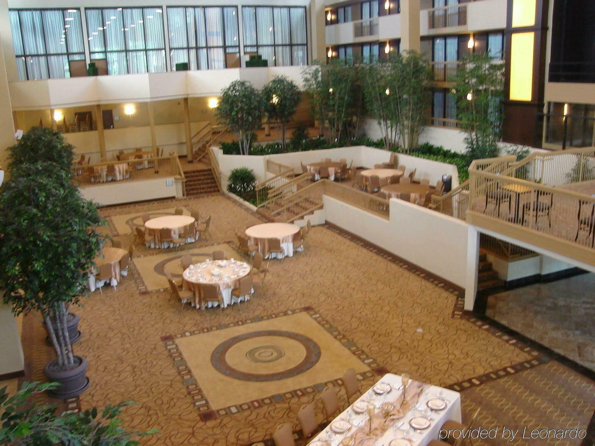 Holiday Inn Little Rock-Airport-Conference Center By Ihg Екстериор снимка