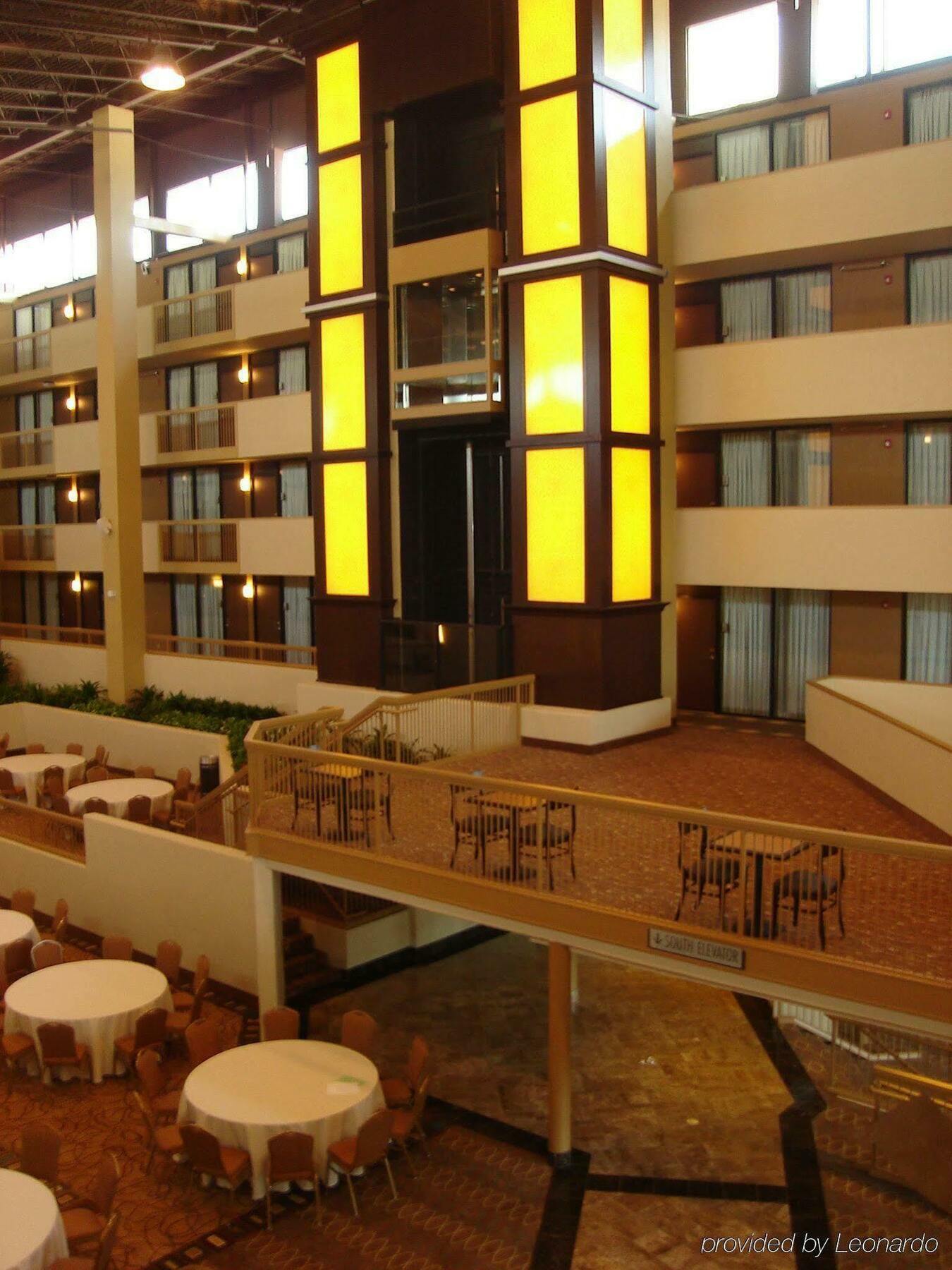 Holiday Inn Little Rock-Airport-Conference Center By Ihg Интериор снимка