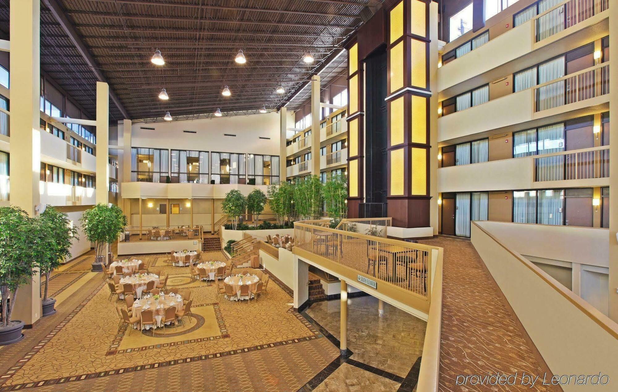 Holiday Inn Little Rock-Airport-Conference Center By Ihg Интериор снимка